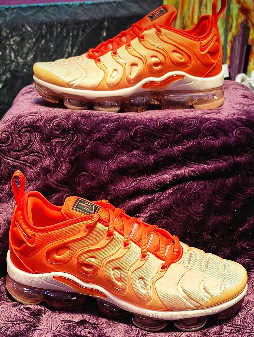 (NWOT) Nike "Air VaporMax Plus" in Guava Ice/ Citrus/Rush Orange Size 8